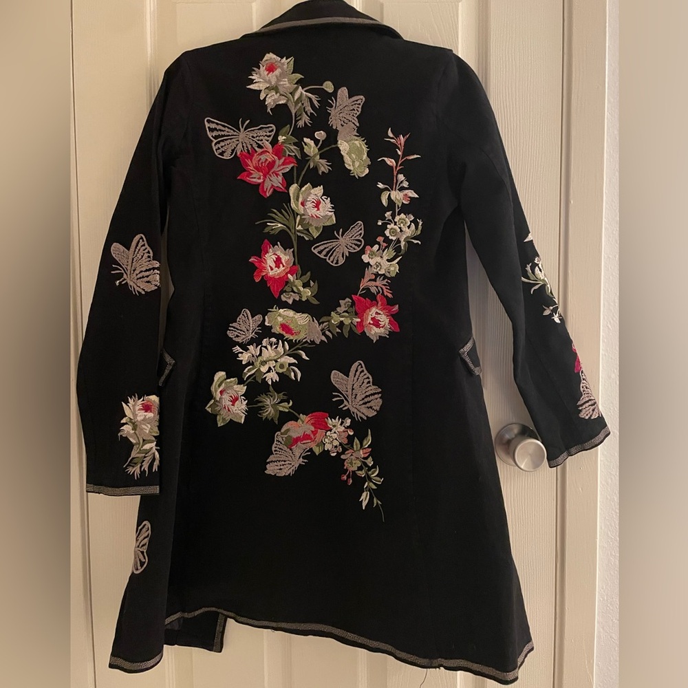 Jacket - Picture 7 of 10